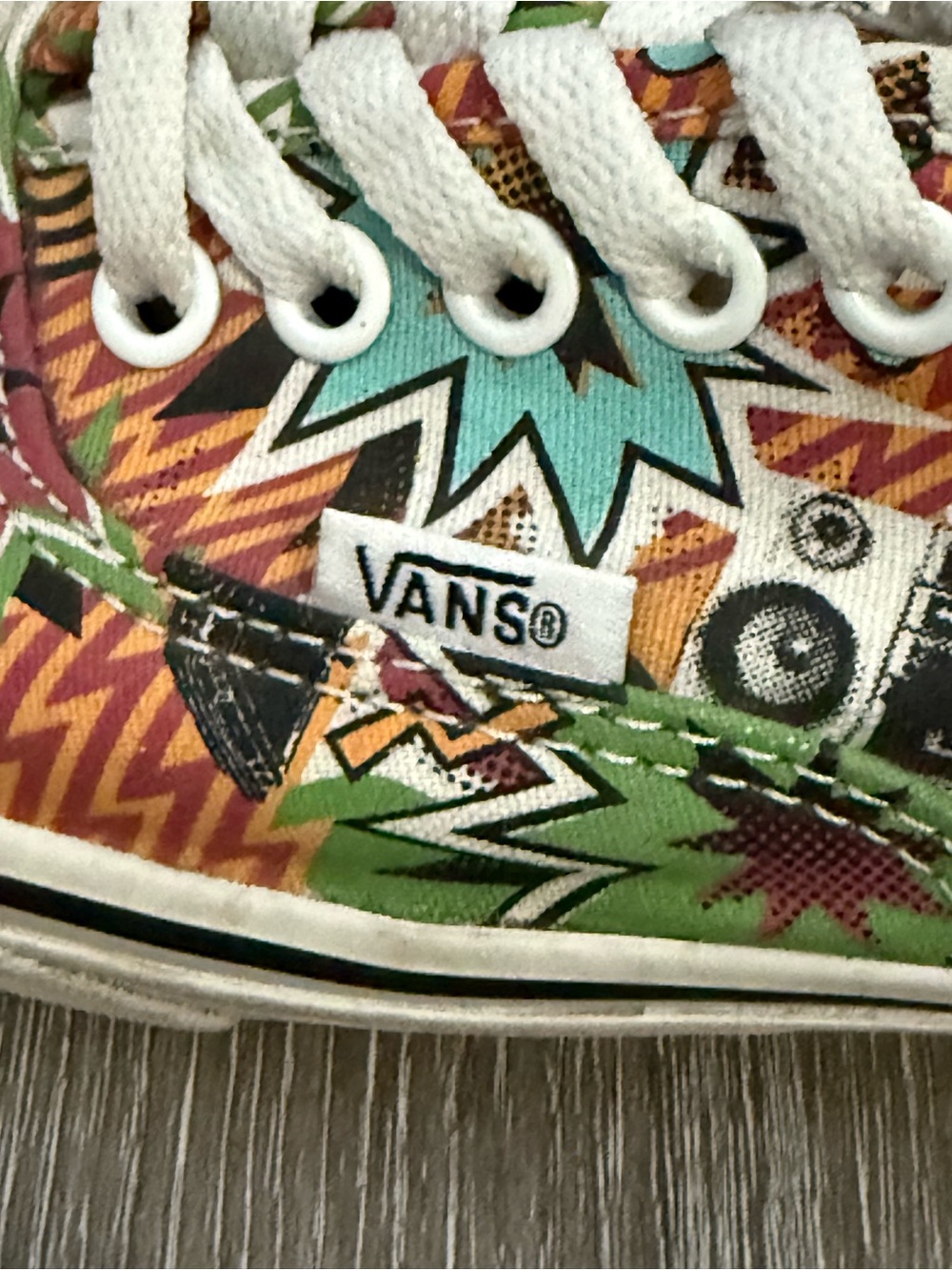 RARE🔥 VANS Authentic Boom Box Mixtape Retro Cassette City Skate Shoes Size 10 - Picture 7 of 8